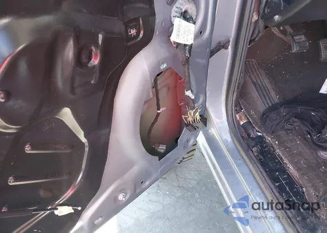 2015 Chevrolet Silverado 1500 2Lt из США, поврежденный, VIN 3GCUKREC5FG362977